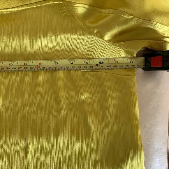 GUESS Cold Shoulder Lace Up Nia Top - Picture 8 of 11